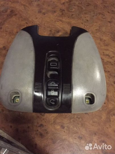 Плафон освещения салона Mercedes W220