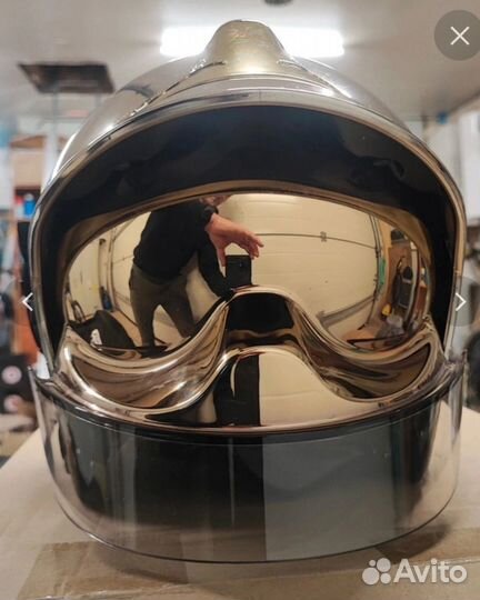 Каска пожарного спасателя