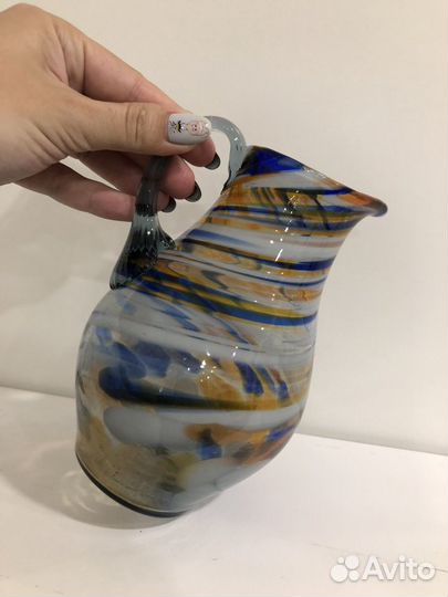 Кувшин и вазы