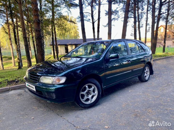 Nissan Almera 1.6 AT, 1996, 210 000 км