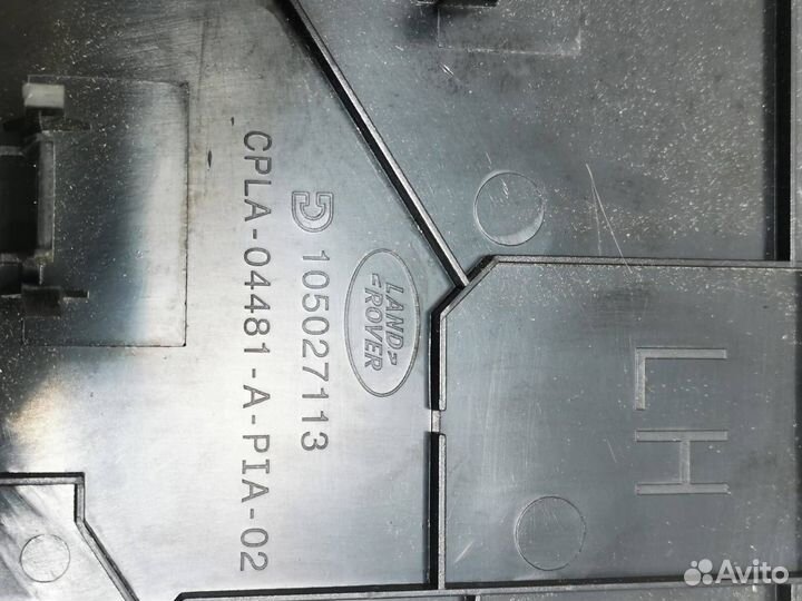 Декоративная накладка торпедо Land Rover 4