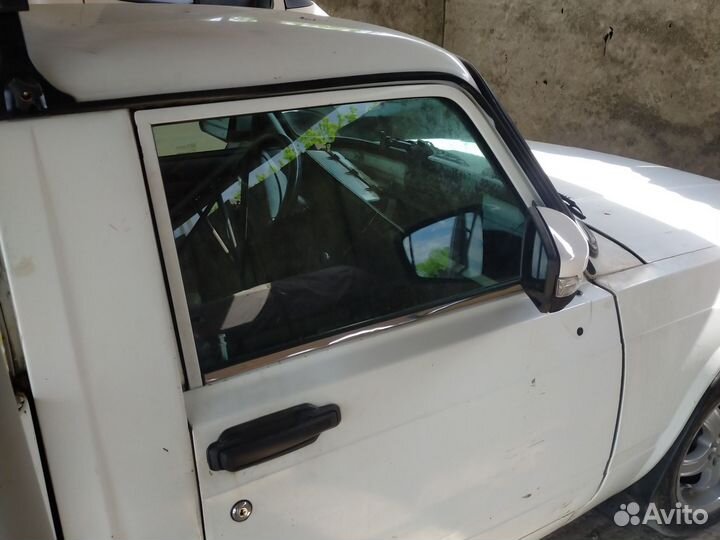 Стекла боковые ваз 2107
