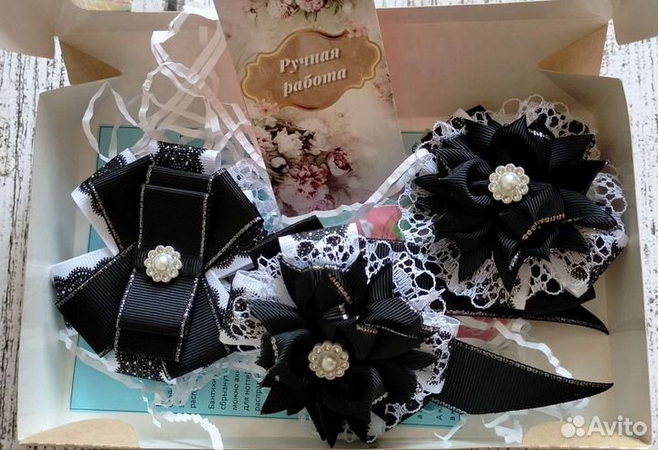 Комплект (галстук+бантики для волос)