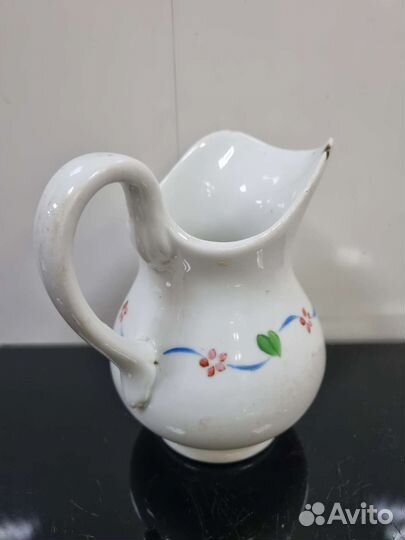 Крупный сливочник молочник царский кузнецов Ф