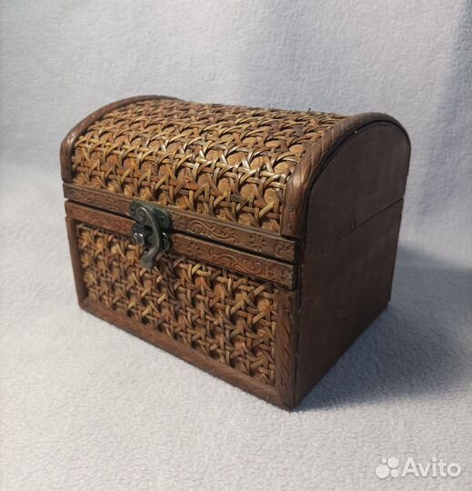 Шкатулка сундук