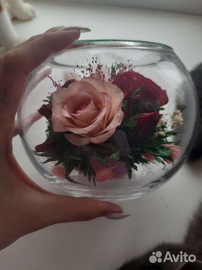 Цветы в колбе