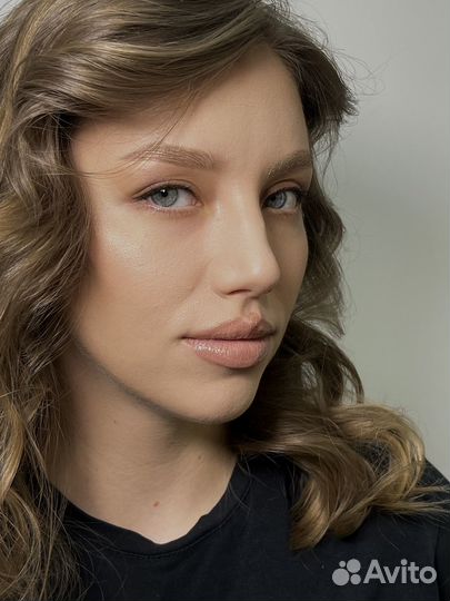 Вечерний макияж, локоны