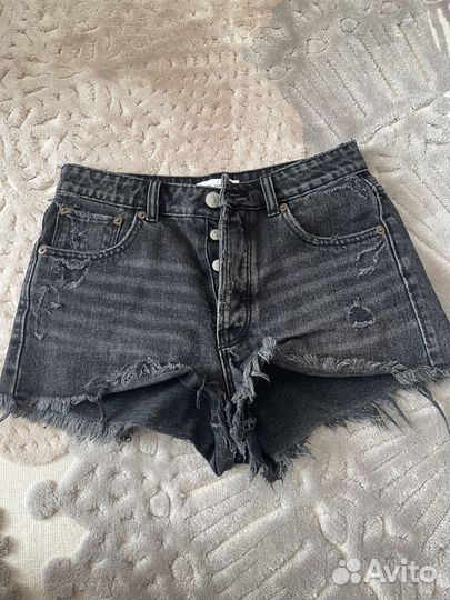 Джинсовые шорты zara 36