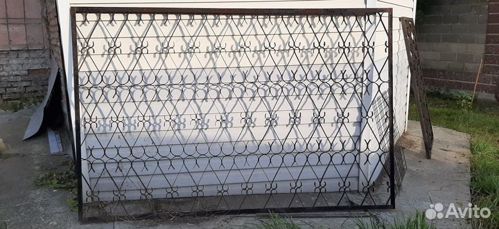 Решётки на окна, балконные двери, ветражи