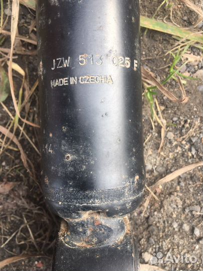 Задние амортизаторы VAG