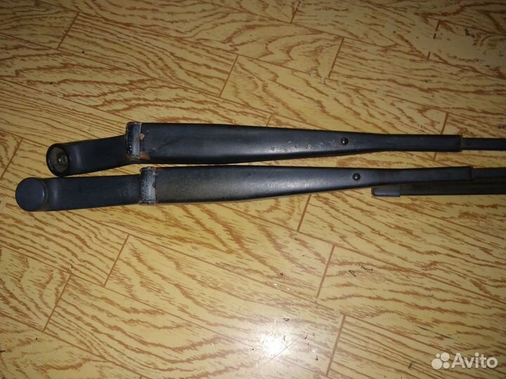 Поводки дворников калина со щетками