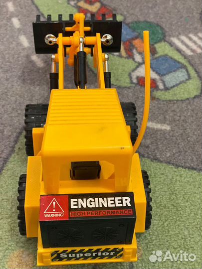 Машина на пульте управления