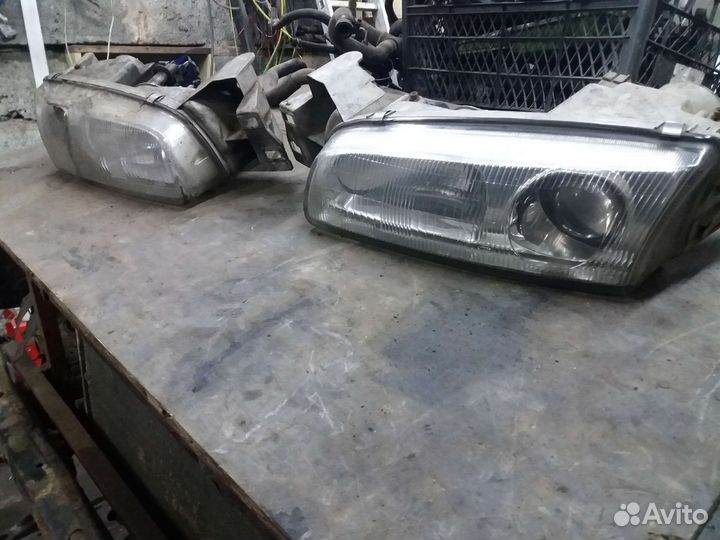 Передняя фара mazda 626 ge комплект линзованная