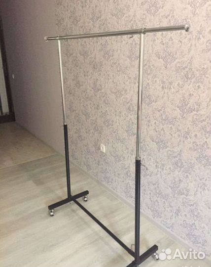 Вешалка напольная хром на колесах вешало