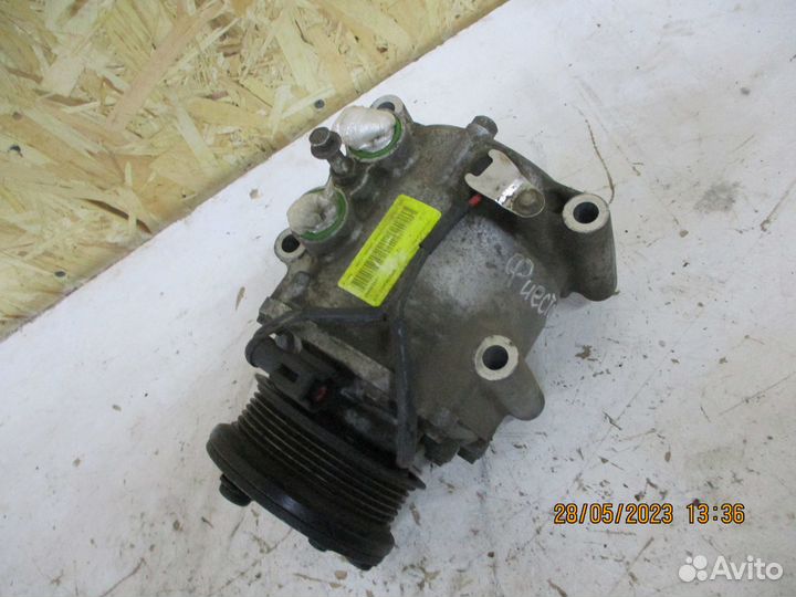 Компрессор кондиционера Форд Фиеста мк5