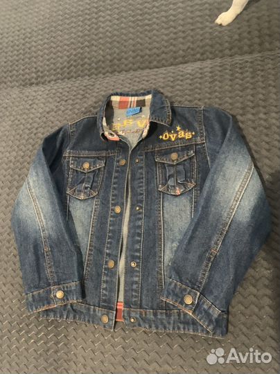 Джинсовая куртка