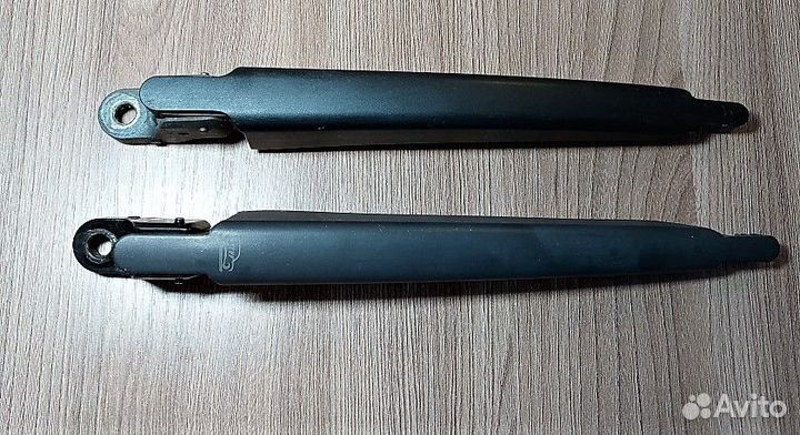 Два поводка стеклоочистителя.Оригинал ford