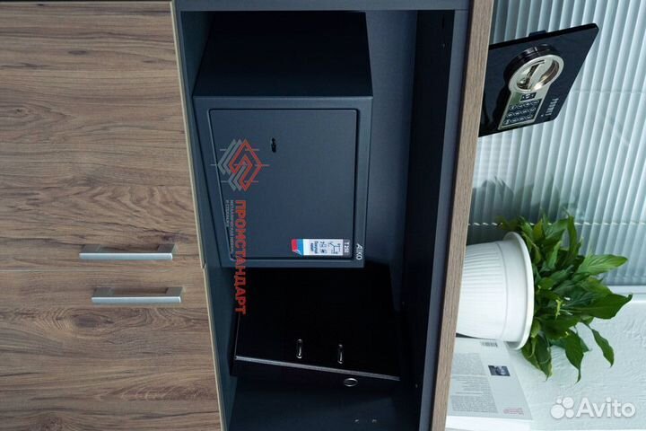 Сейф металлический