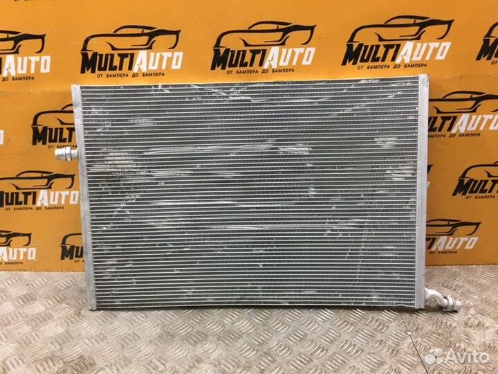 Радиатор низкой температуры Mercedes C-Classe W205