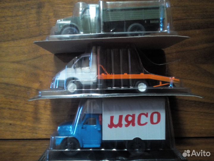 Продаются модели автомобилей