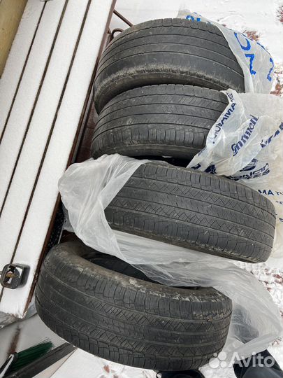 Michelin Latitude Tour HP 215/65 R16