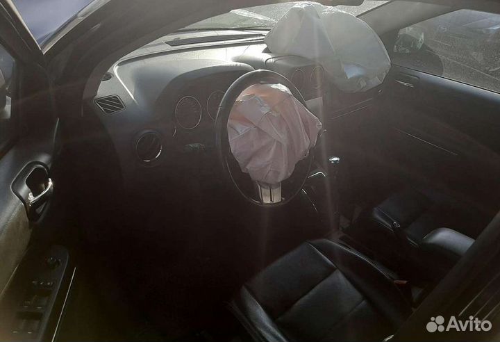 Jeep Compass 2013 г. На запчасти