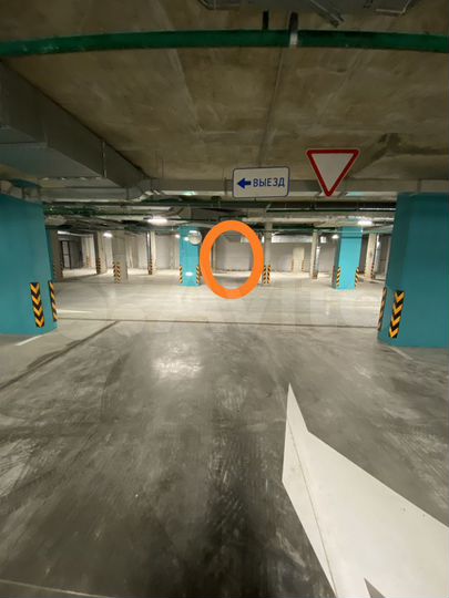 Машиноместо, > 30 м²