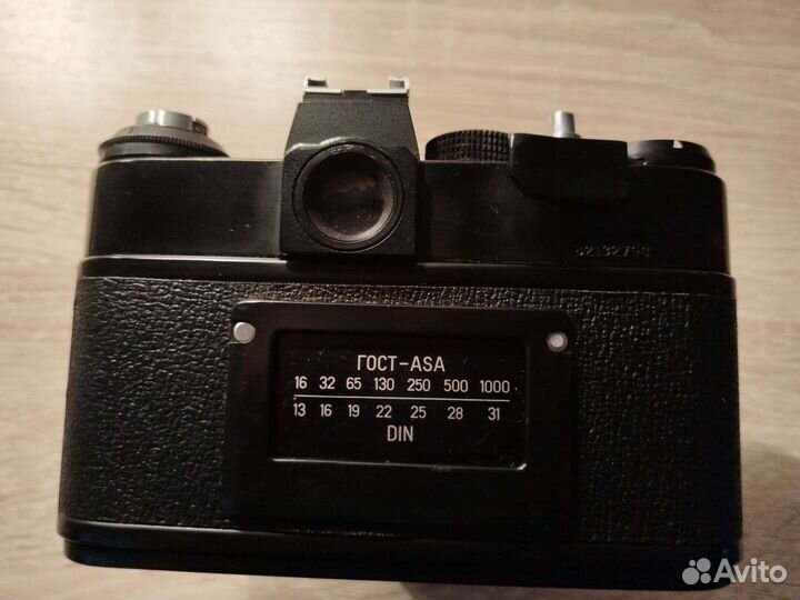 Плёночный фотоаппарат Zenit
