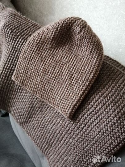 Шапка женская вязаная и шарф снуд