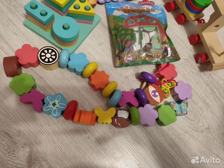 Развивающие игрушки деревянные