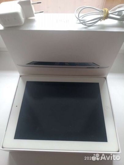 Mc982ru/A iPad 2 Wi-Fi 3G 16GB White