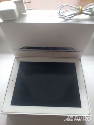 Mc982ru/A iPad 2 Wi-Fi 3G 16GB White