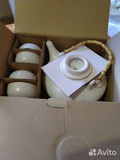 Сервизы и бокалы