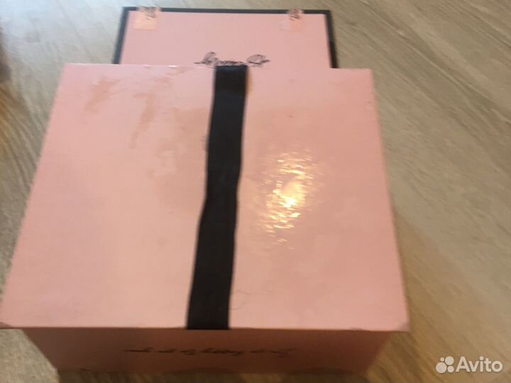 Корбка для девочек розовая немношка обрисованоя