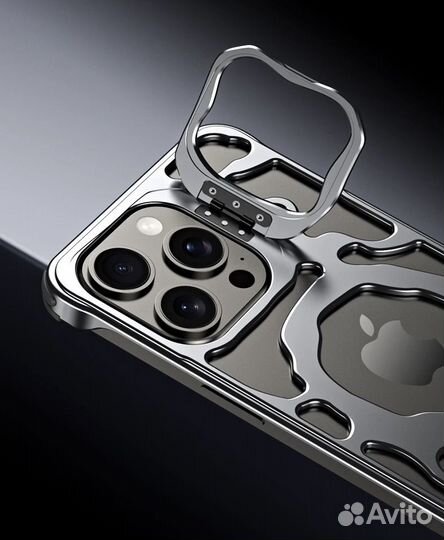 Премиальный Чехол на iPhone 15 14 13 титановый
