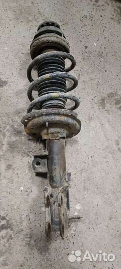 Стойка амортизатор переднийLR hyundai solaris1