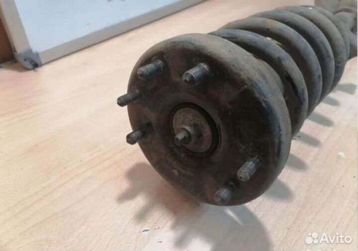 Стойка амортизатора honda Accord