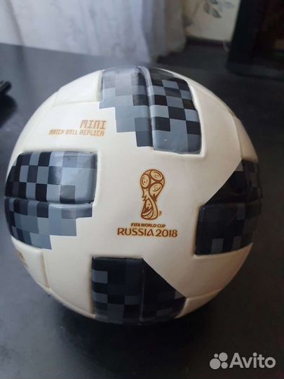 Футбольный мяч adidas оригинал