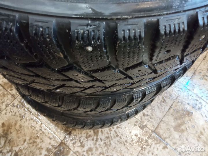 Kumho I'Zen Wis KW19 235/55 R17 103T