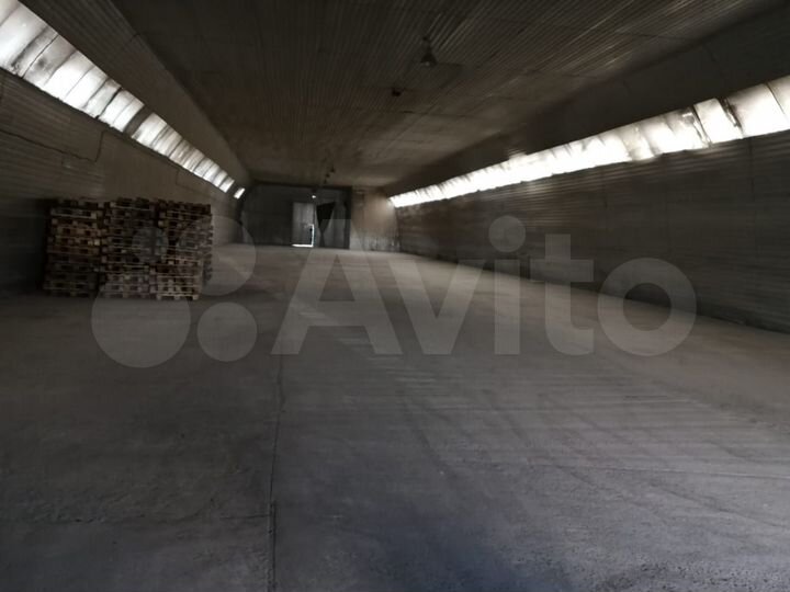 Склад, 950 м²