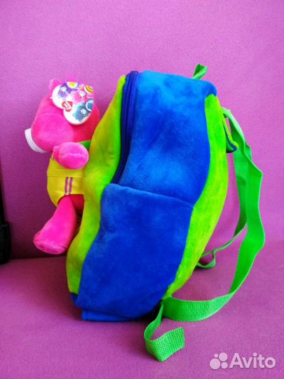 Рюкзак с игрушкой и тележкой