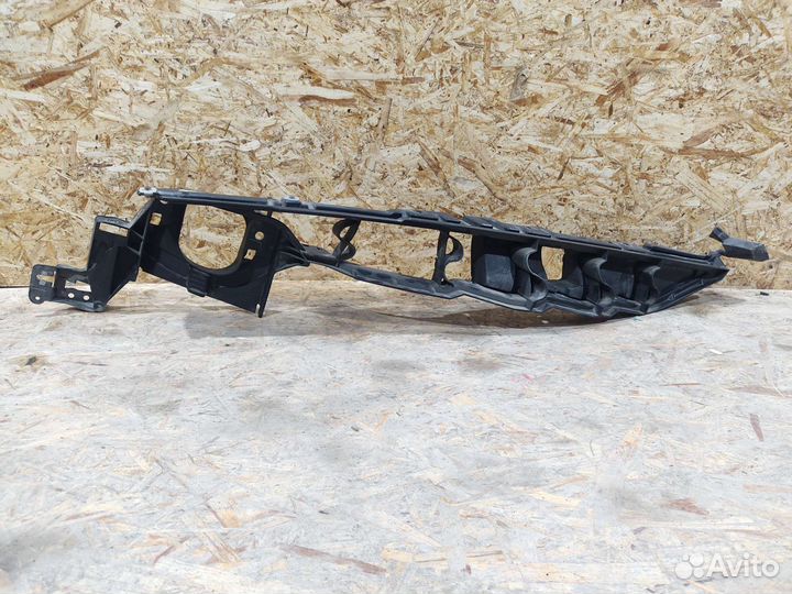 Крепления крыльев BMW X5 E70