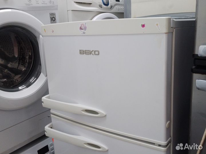 Холодильник indesit