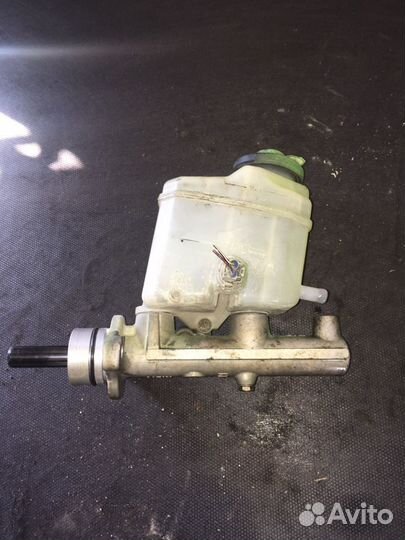 Главный тормозной цилиндр Toyota Camry acv-30