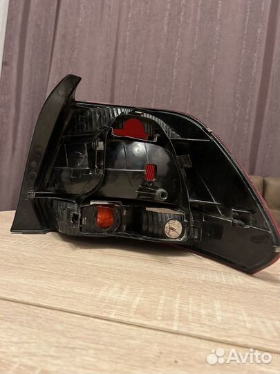 Задний фонарь vw polo