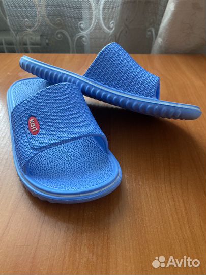 Тапочки для бассейна
