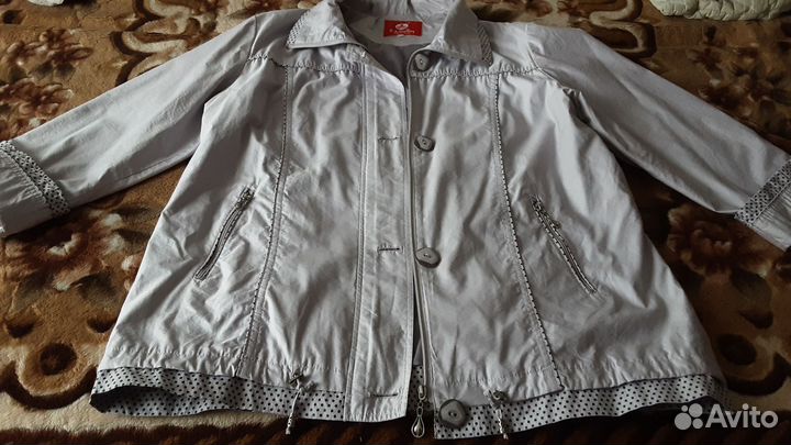 Куртка ветровка женская