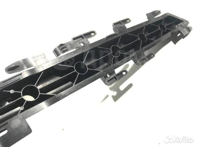 Крепление крышки BMW 5 E60