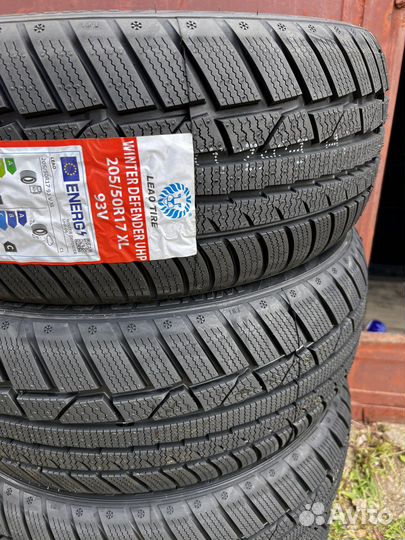 Leao Winter Defender UHP 205/50 R17