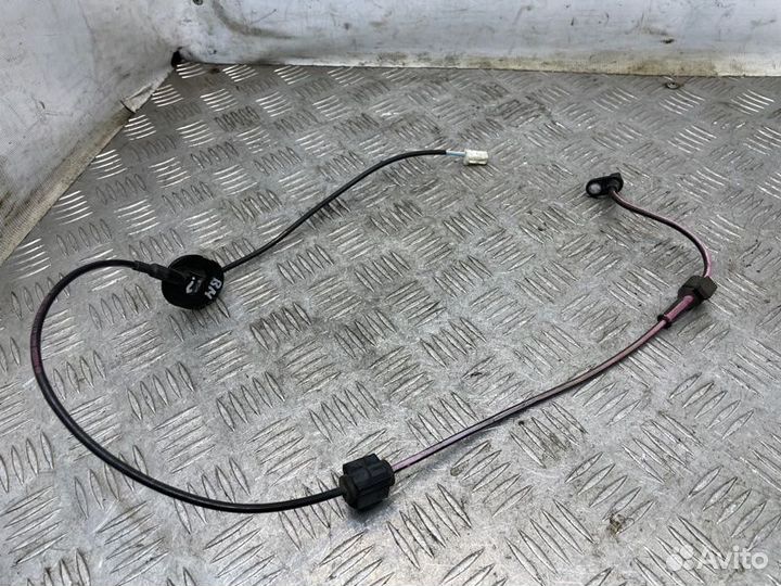 Датчик ABS задний Mazda 3 BM zmde 2013